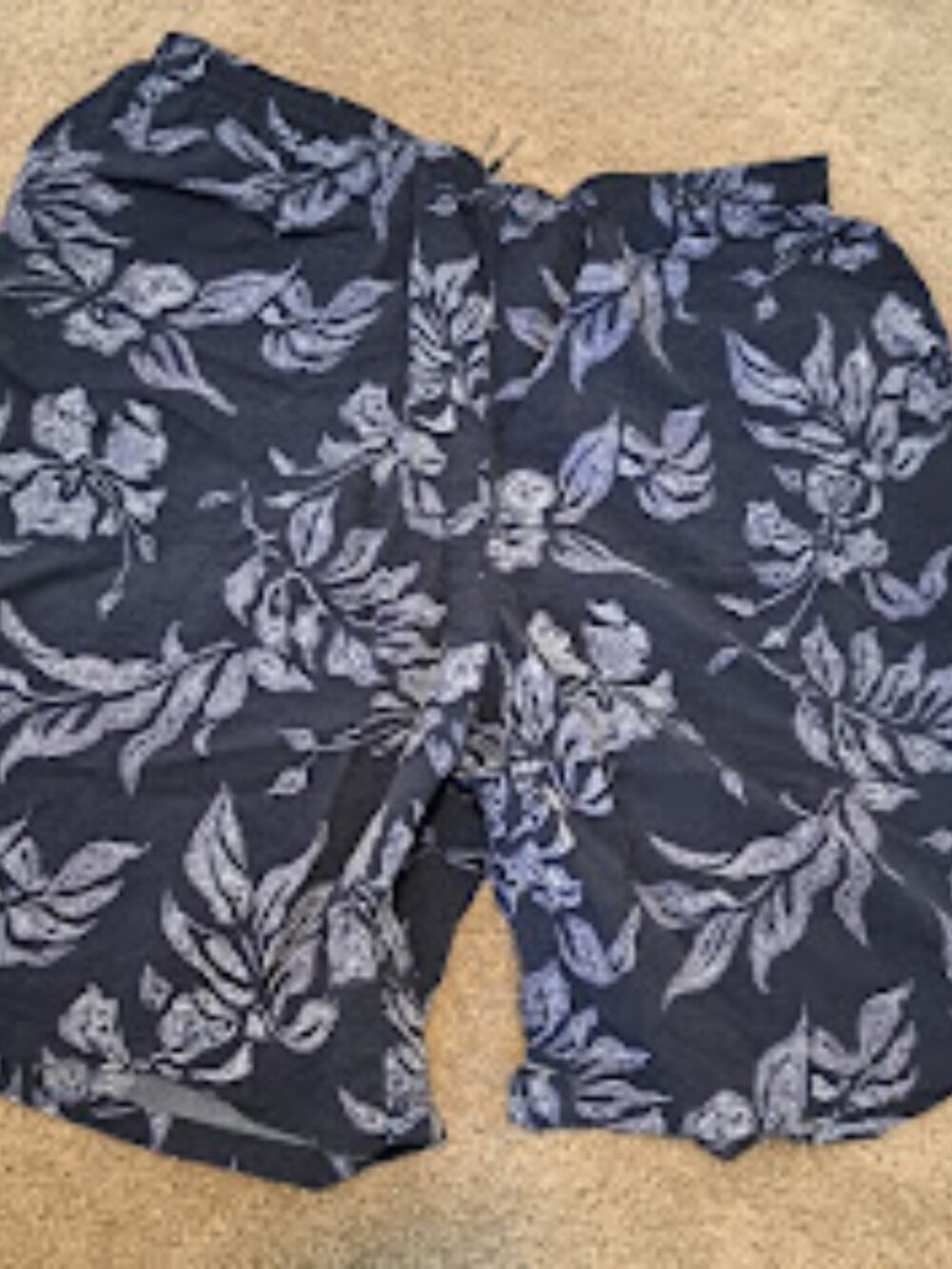 Patagonia men's blue palm shorts size  Large